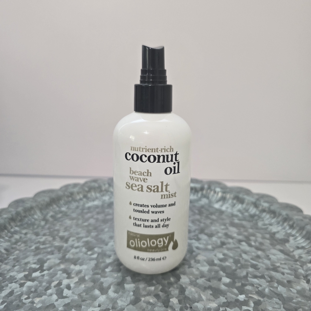 ⭐️40% Off⭐️ Oliology Coconut Oil Sea Salt Beach Wave Mist